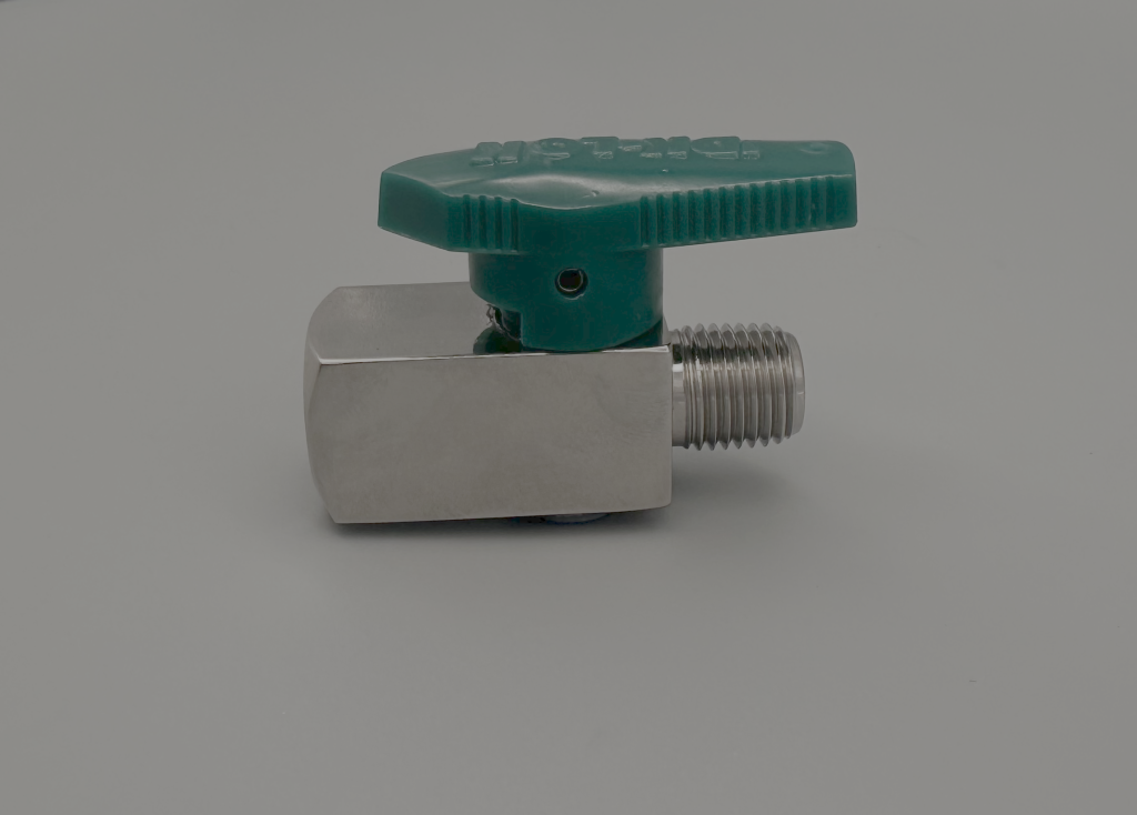 9390 - Nupro Valve, Male-Female (OPTIONAL)